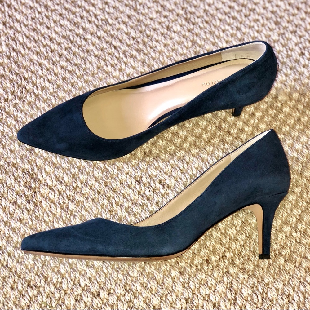 Ann Taylor Eryn2 Suede Pump Navy Size 8